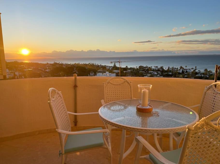 Golden Hour Beachfront Apartamento
