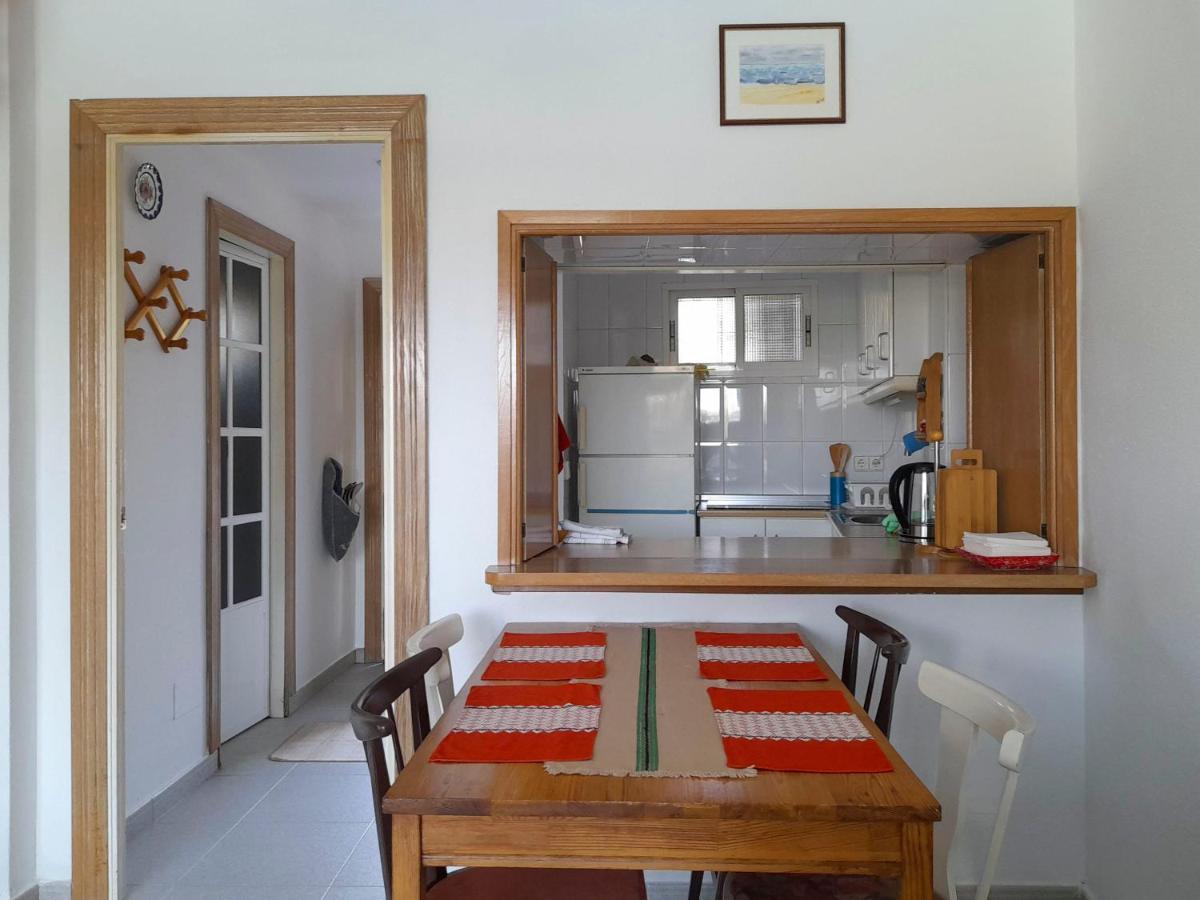 Apartment With Pool Near The Beach