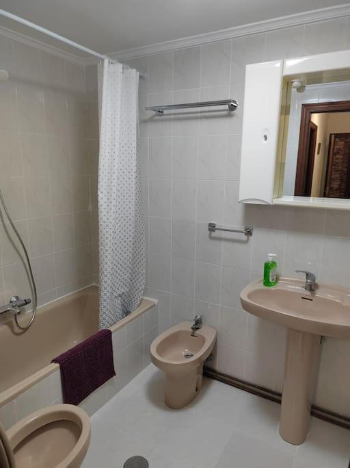 Apartment Piso En Con Piscina Comunitaria Ajo