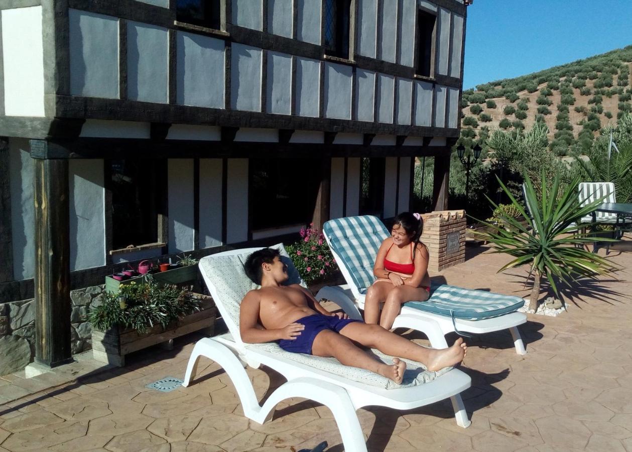 Apartamento Marrojas, Secluded Tudor Country Algarinejo