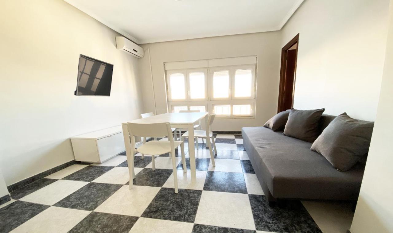 Apartamento Martinez Campos Apartment *