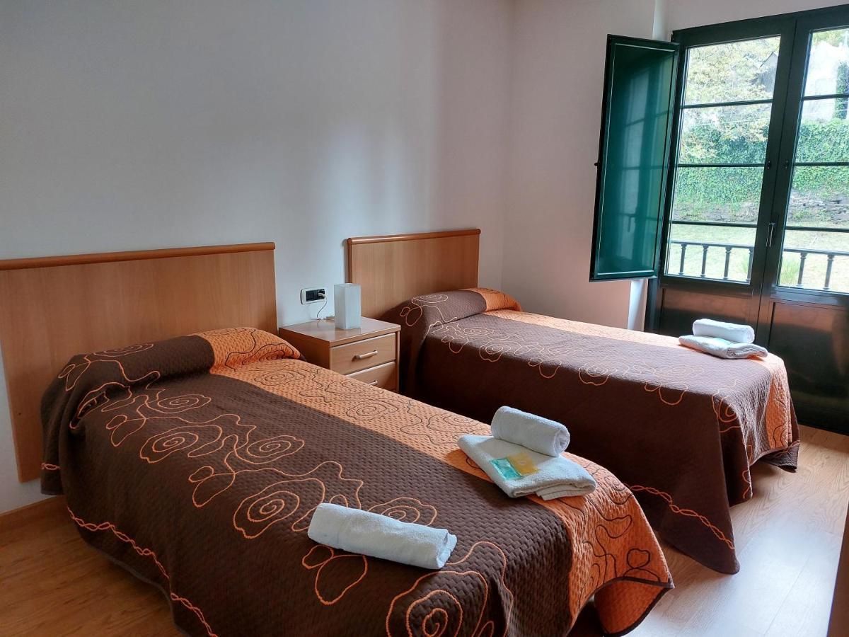 Hospederia Externa Del Monasterio Guest house *