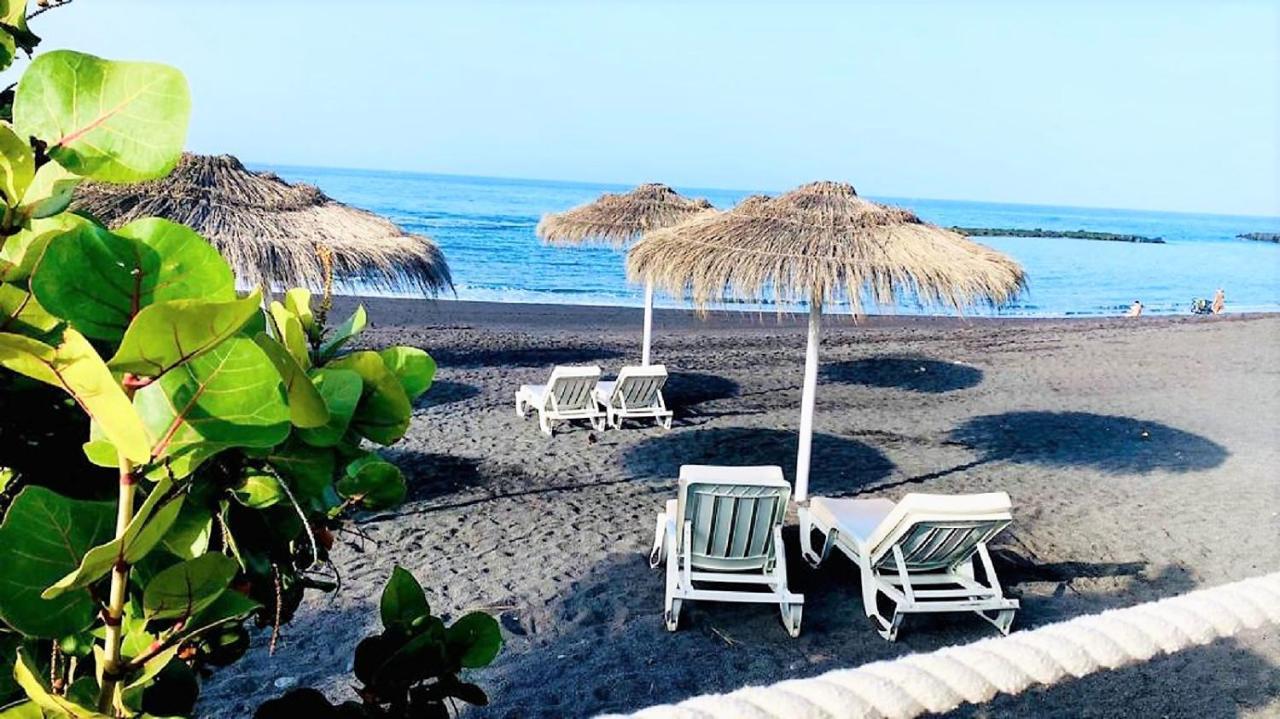 Summer Light In Playa De Americas Apartamento