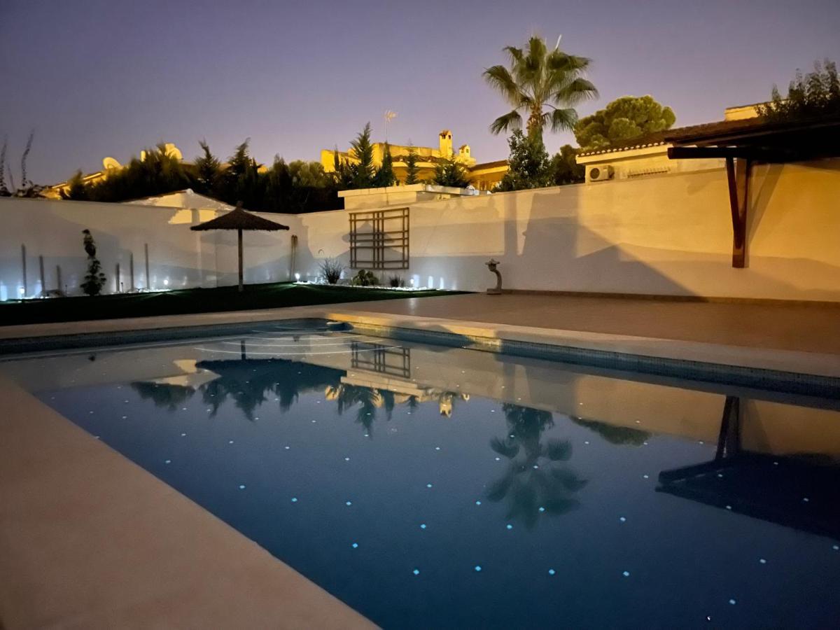 Con Piscina Privada * Torrevieja