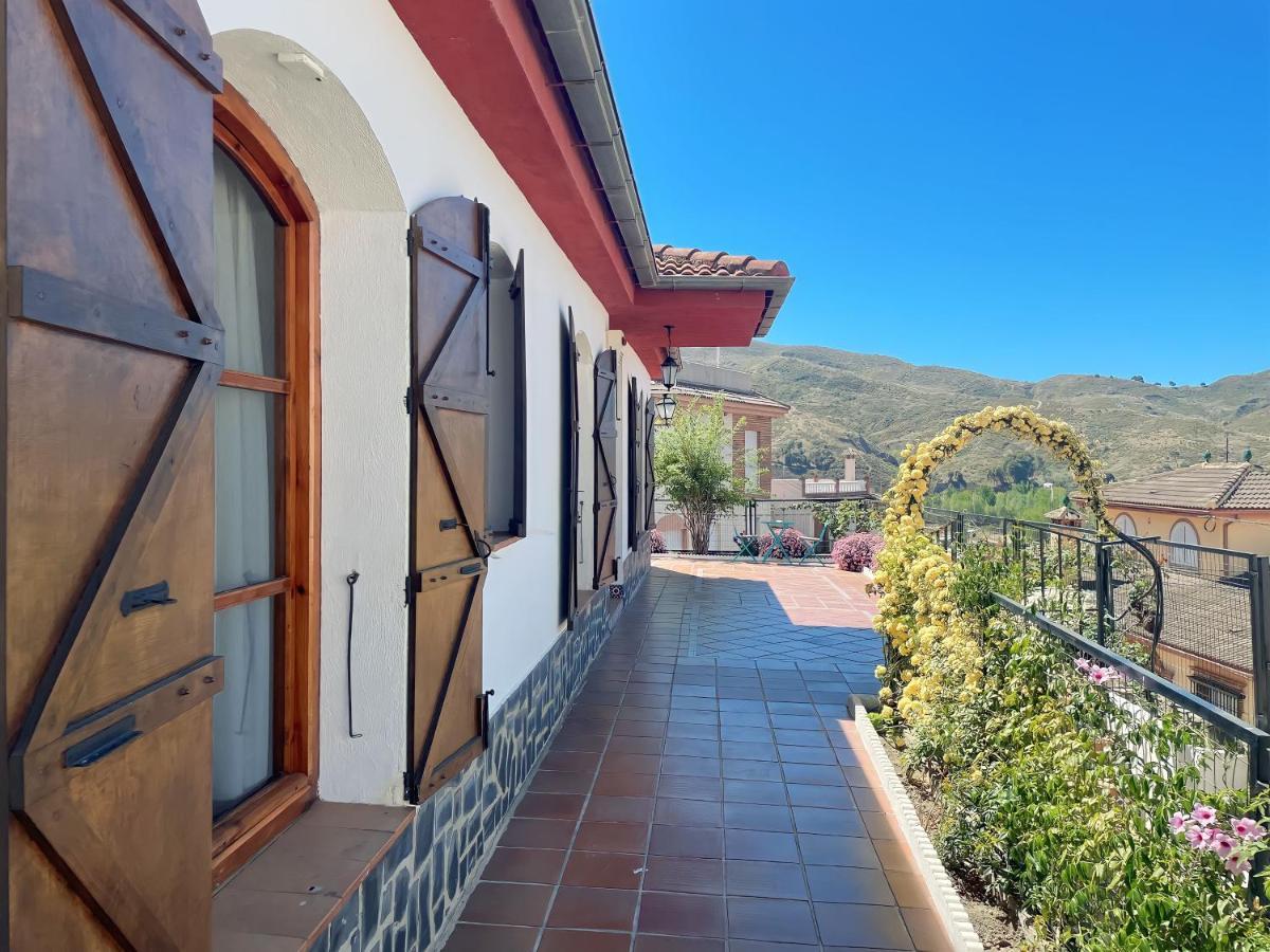 Vistablanca: Panoramic Views With Pool Near Alhambra Country house