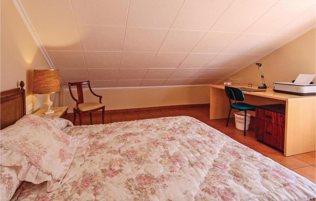 4 Bedroom Stunning In St Cebria De Vallalta Сasa de vacaciones Sant Cebrià de Vallalta