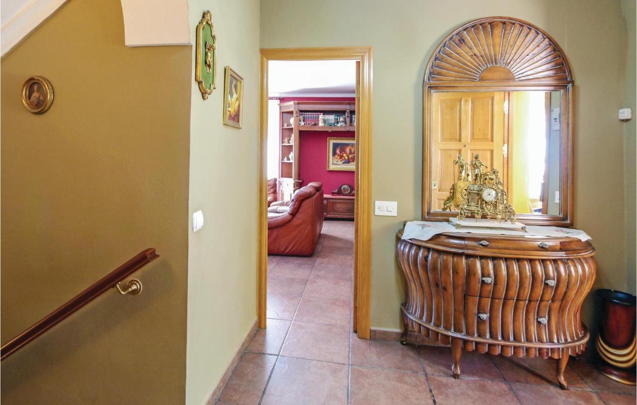 4 Bedroom Stunning In St Cebria De Vallalta Сasa de vacaciones *