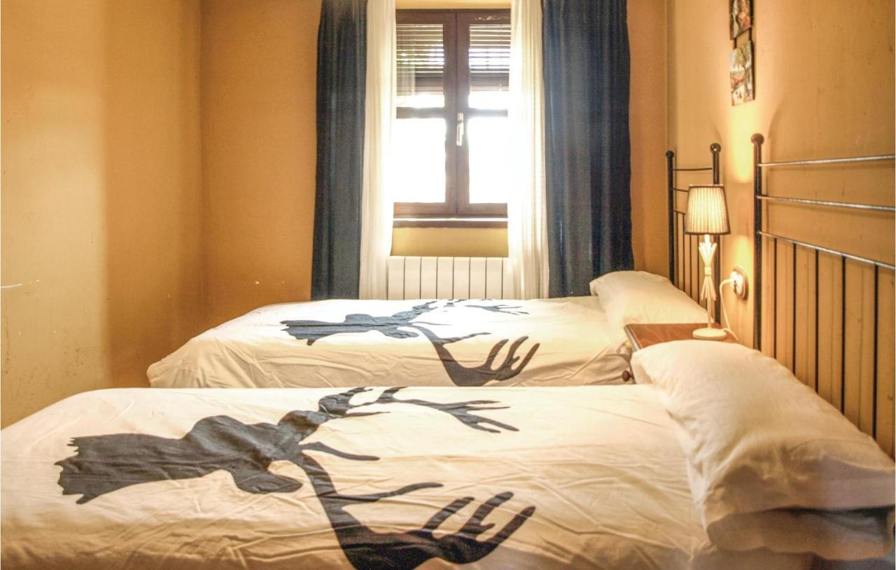 Five-bedroom In Villanueva del Duque