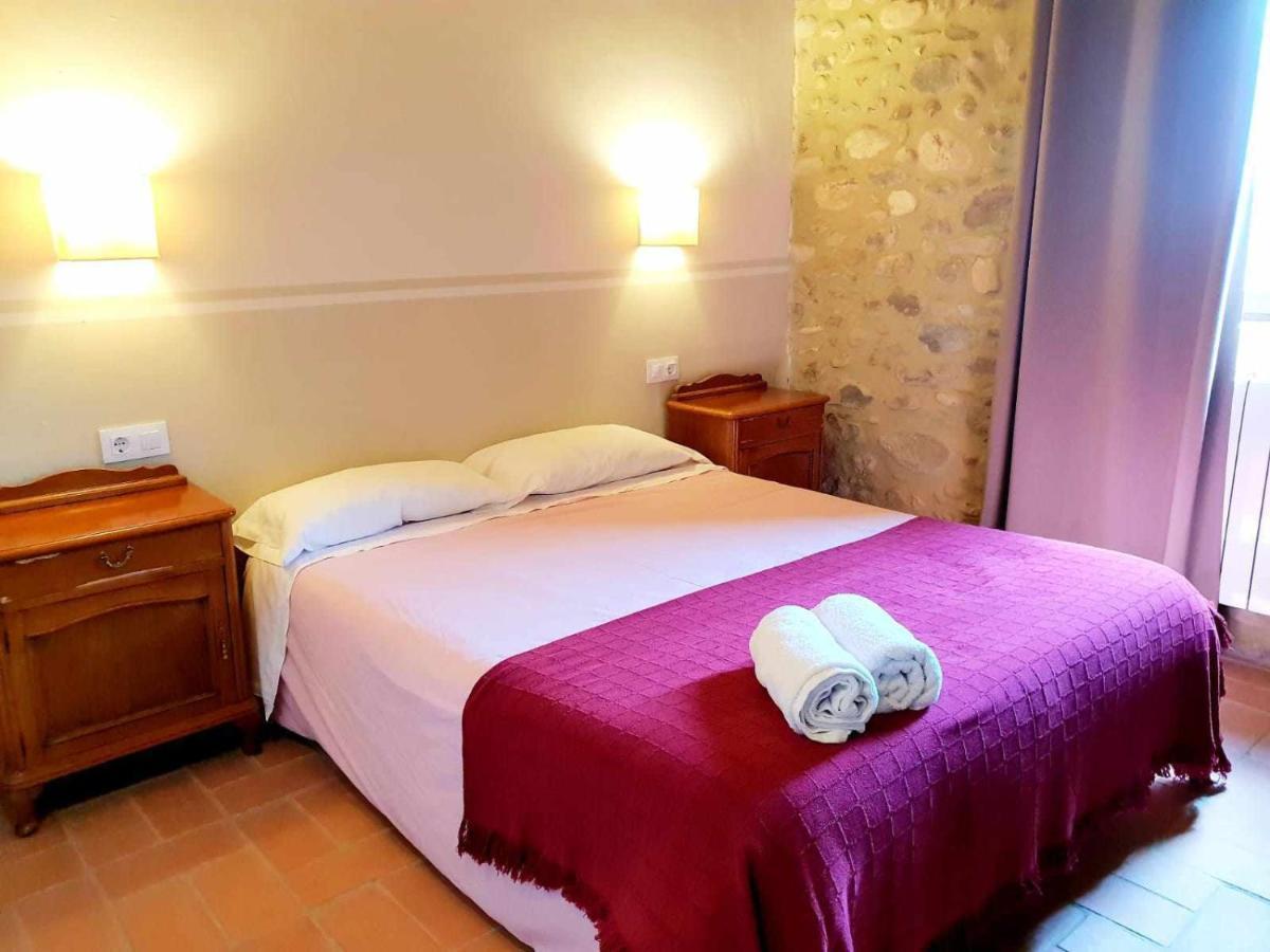 Masia Restaurada Con Piscina Privada28 Pax Villa Girona