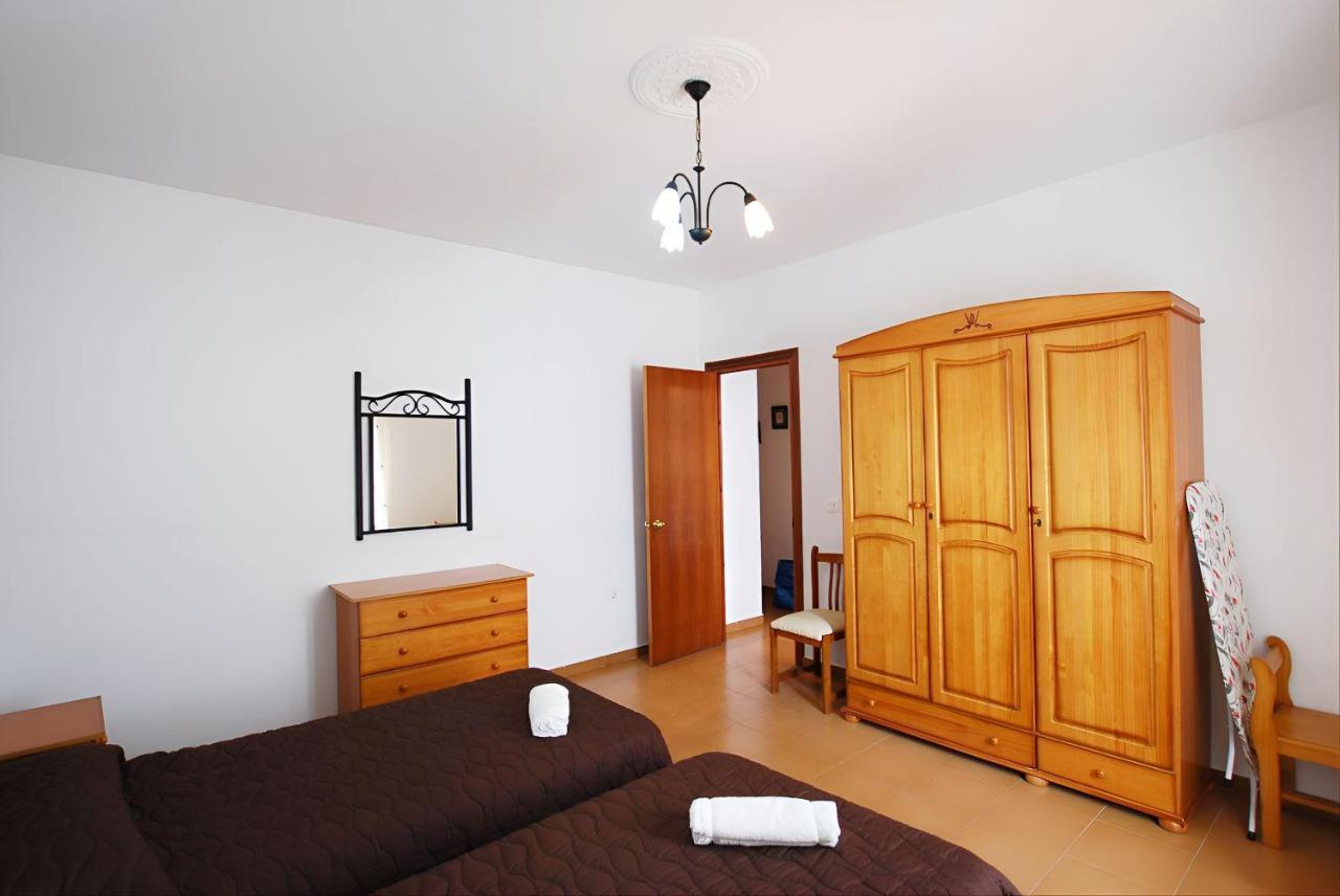 Apartamento Garaje & Aire & Wifi & Solo Familias Y Parejas *