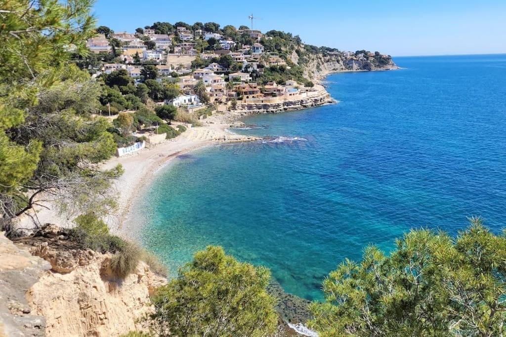 Casa Caledonia - Dans Avec Jardin Arbore Et Piscine A 500 M De La * Benissa