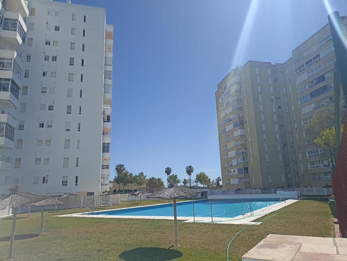 Bajo En Valdelagrana, Primera Linea De Playa Apartamento