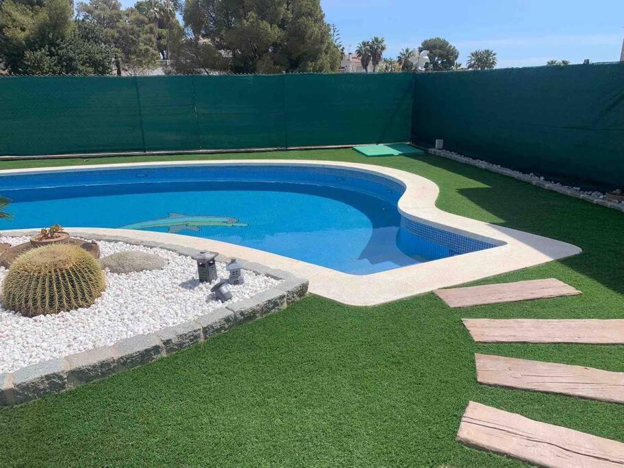 Big House With Swimming Pool Сasa de vacaciones *