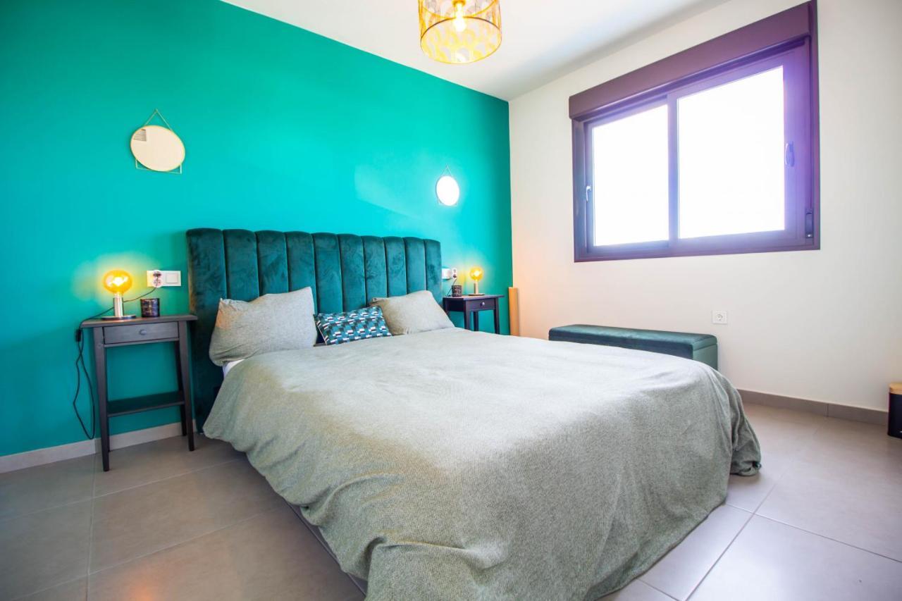 3083 Casa Nueve