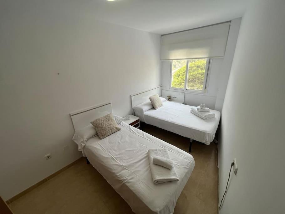 A Pie De Playa Con Vistas Al Mar. Apartamento