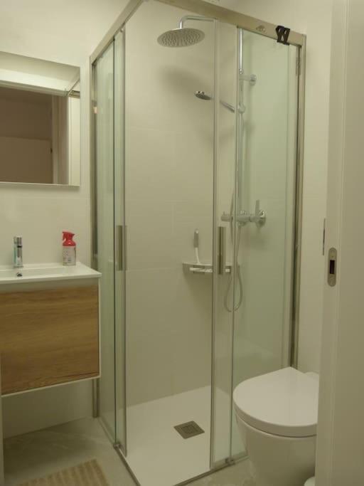 Modern In Torrevjea 200m From The Loccos Torrevieja