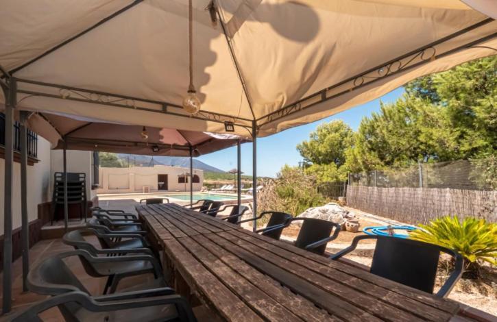 Preciosa Con Gran Piscina Y Fabulosas Vistas Villa *