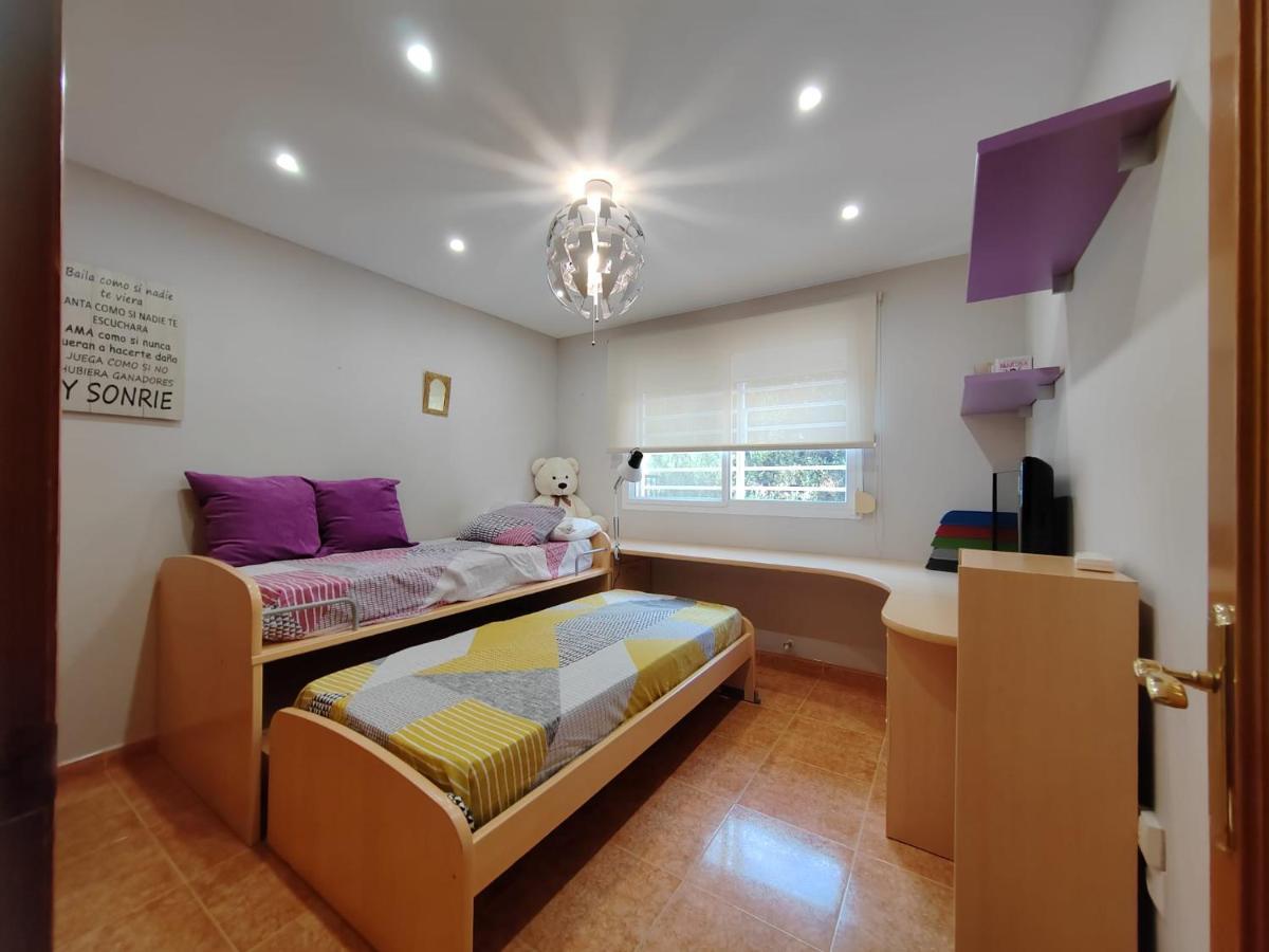 Con Piscina En Holiday home