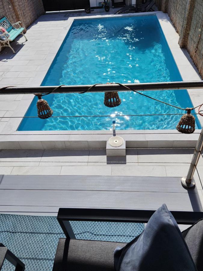 Casa A Pie De Playa En Playamar Сasa de vacaciones Torremolinos