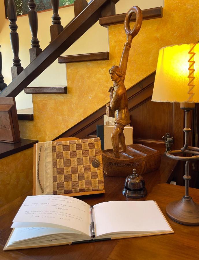 Hotel Rural El Texeu