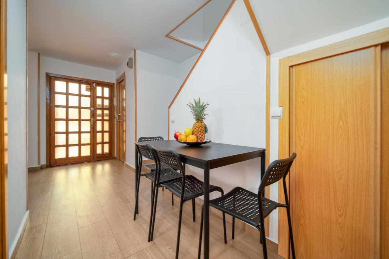 A Casacafe Madrid Pozuelo Estacion Private Guest house *