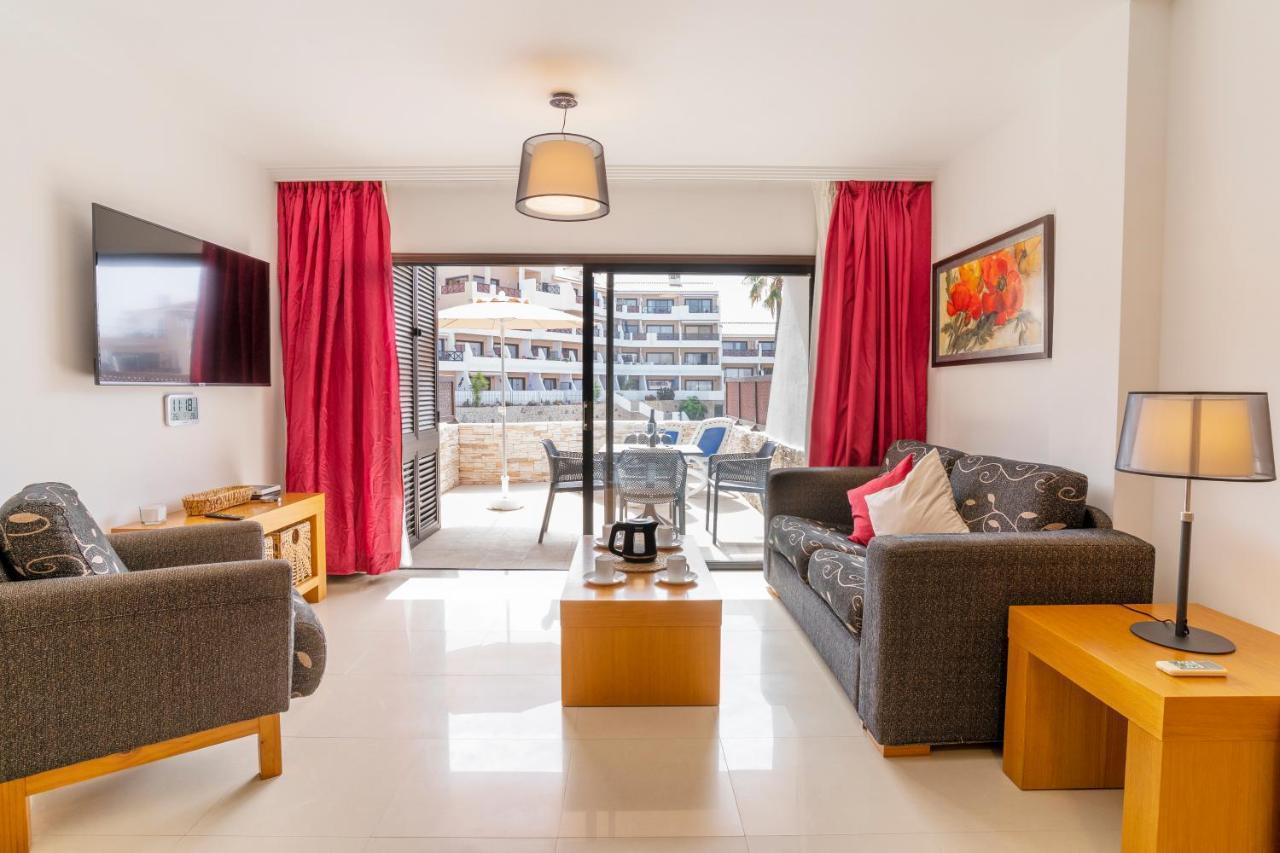 Oceanfront Tenerife South Albatros 145