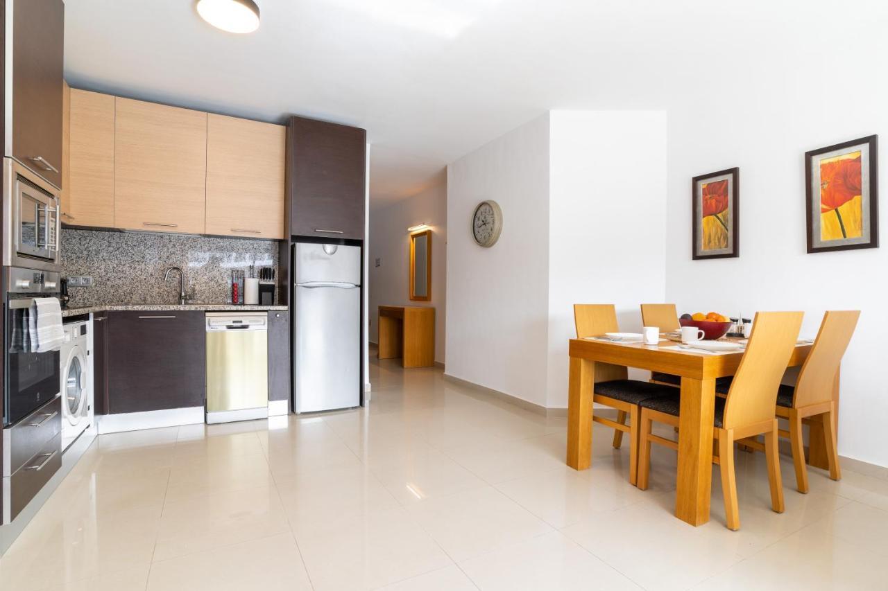 Oceanfront Tenerife South Albatros 145 *