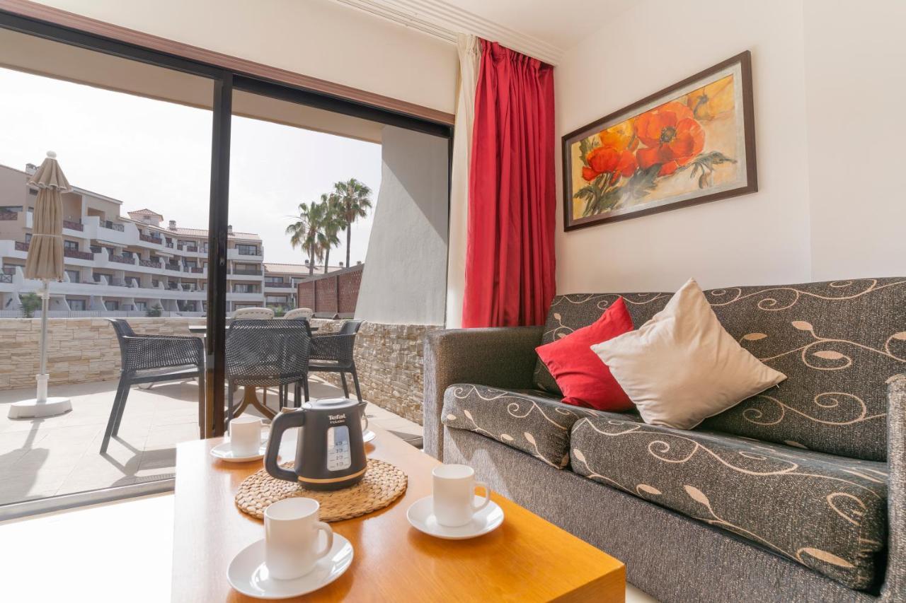 Oceanfront Tenerife South Albatros 145 *
