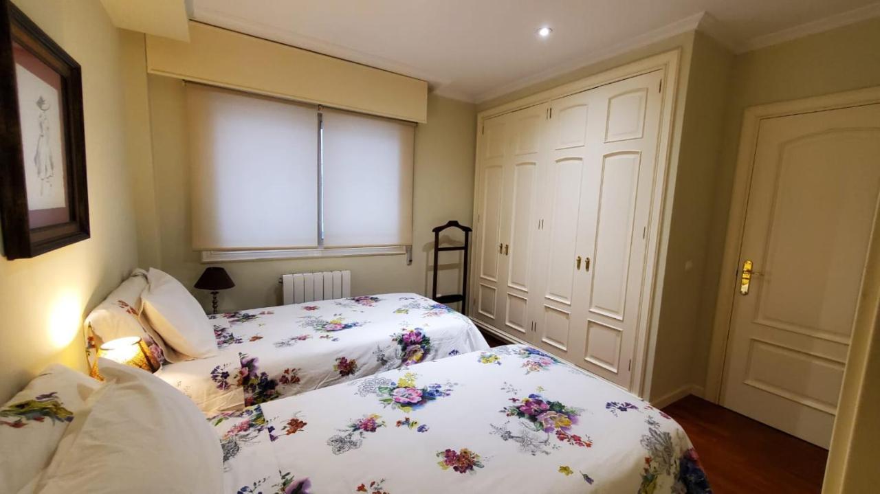 Con Terraza Y Piscina, Apartamento