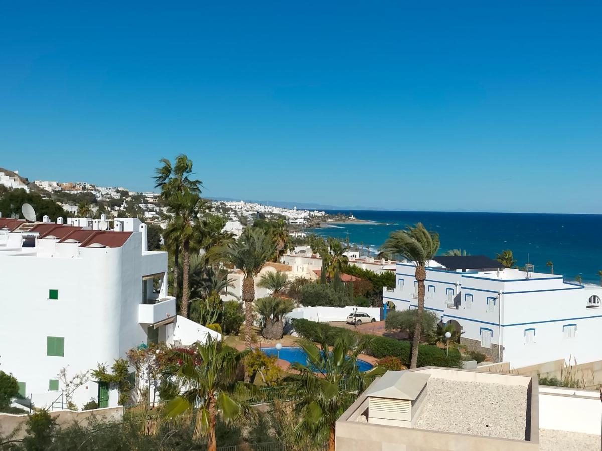 Sea View - Ultra Modern - Roof Terrace- Front Line Apartment *