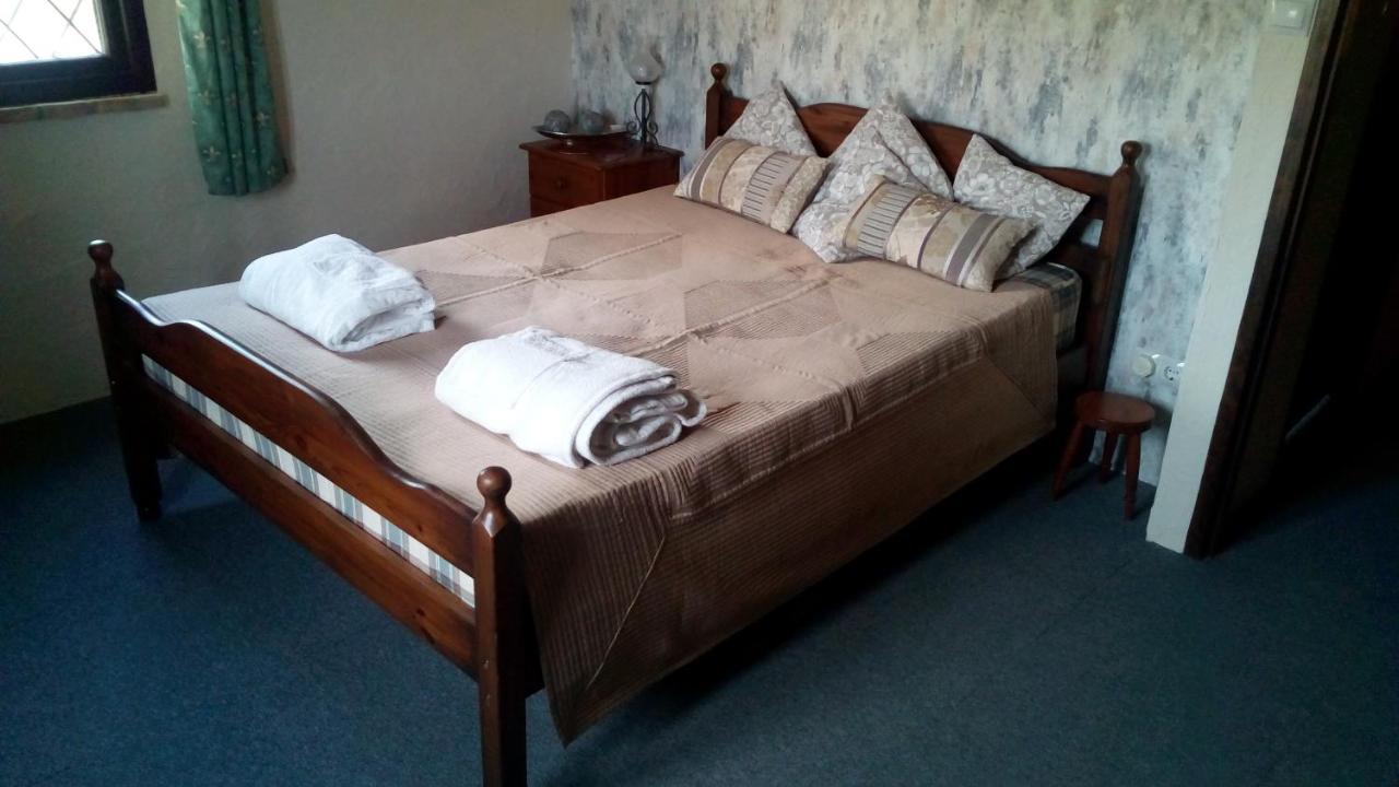 Apartamento Marrojas, Secluded Tudor Country