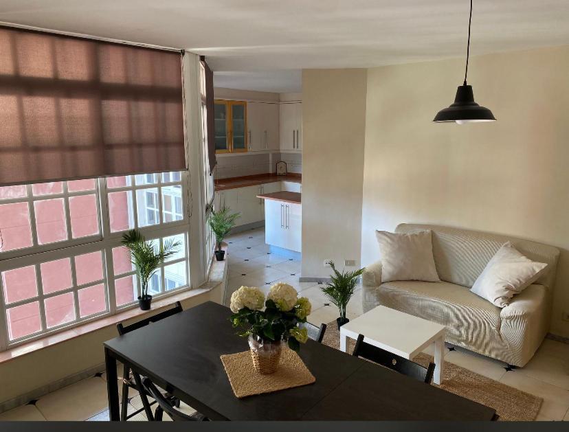 Higuera Iii Apartment *