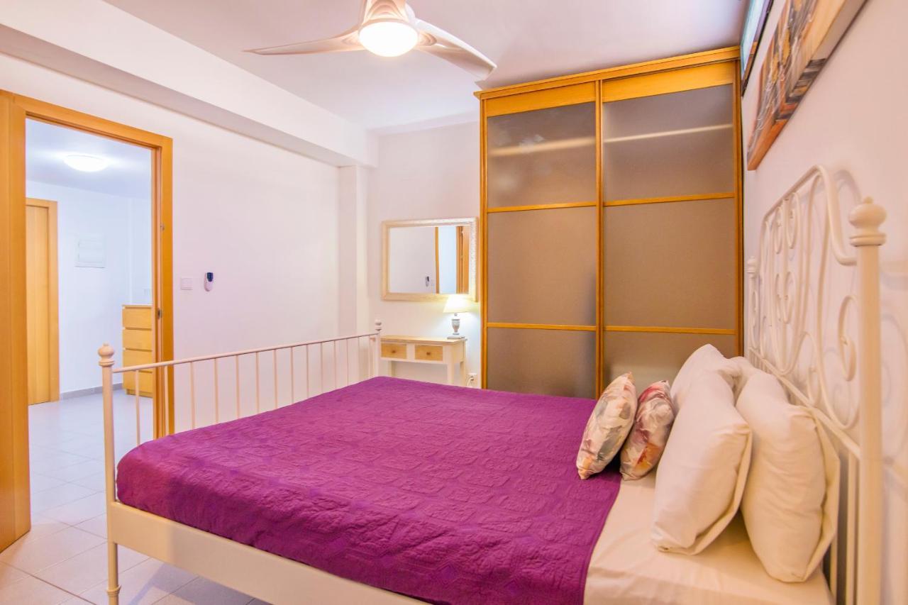 Moderna Con Piscina Villa *