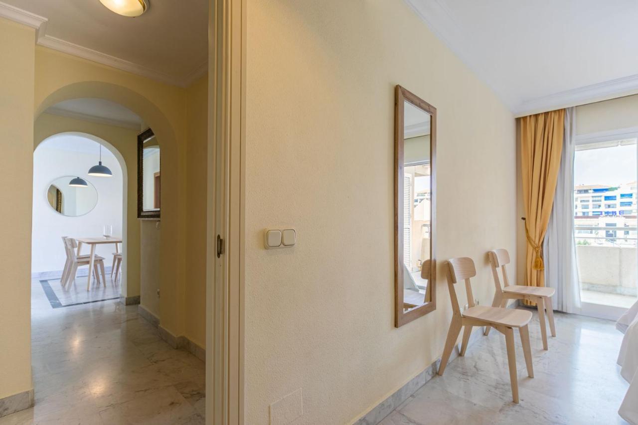 Puerto Banus, Marina Banus, 2br, 2bth, Pool, Parking, Marbella, 2h Apartamento *