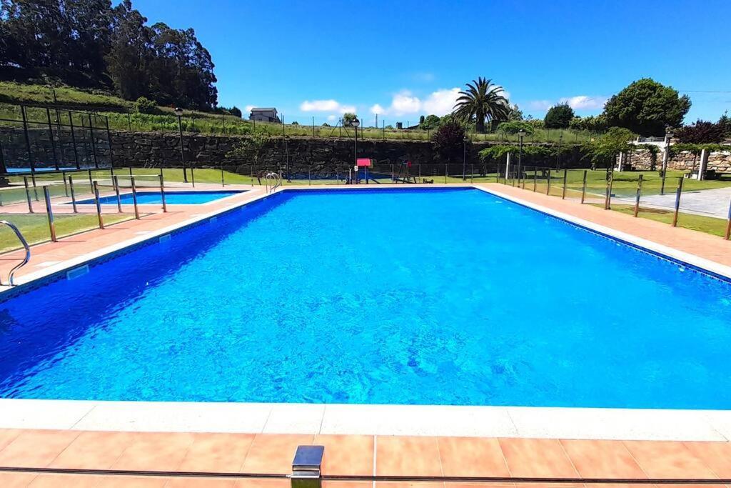 Apartamento Playa Con Jardin Y Piscina * Foz