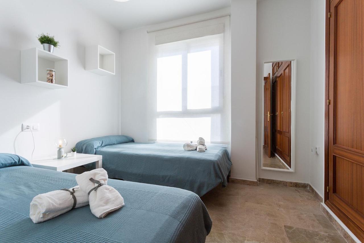 Apartamento Azvalia - La Estacion, Piscina Y Junto A La Renfe El Puerto de Santa María