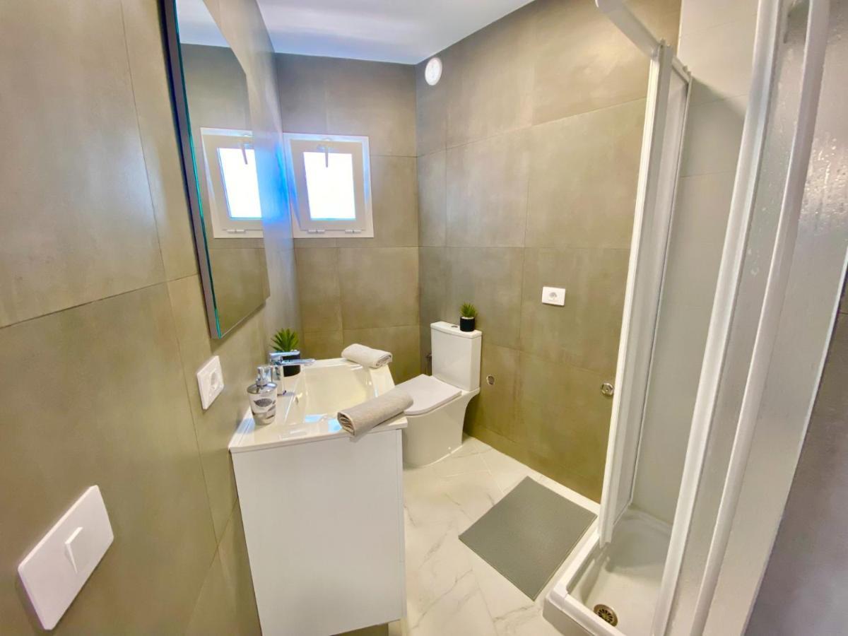 Apartment Anna Beautiful In The First Oceanline In Cristianos. *
