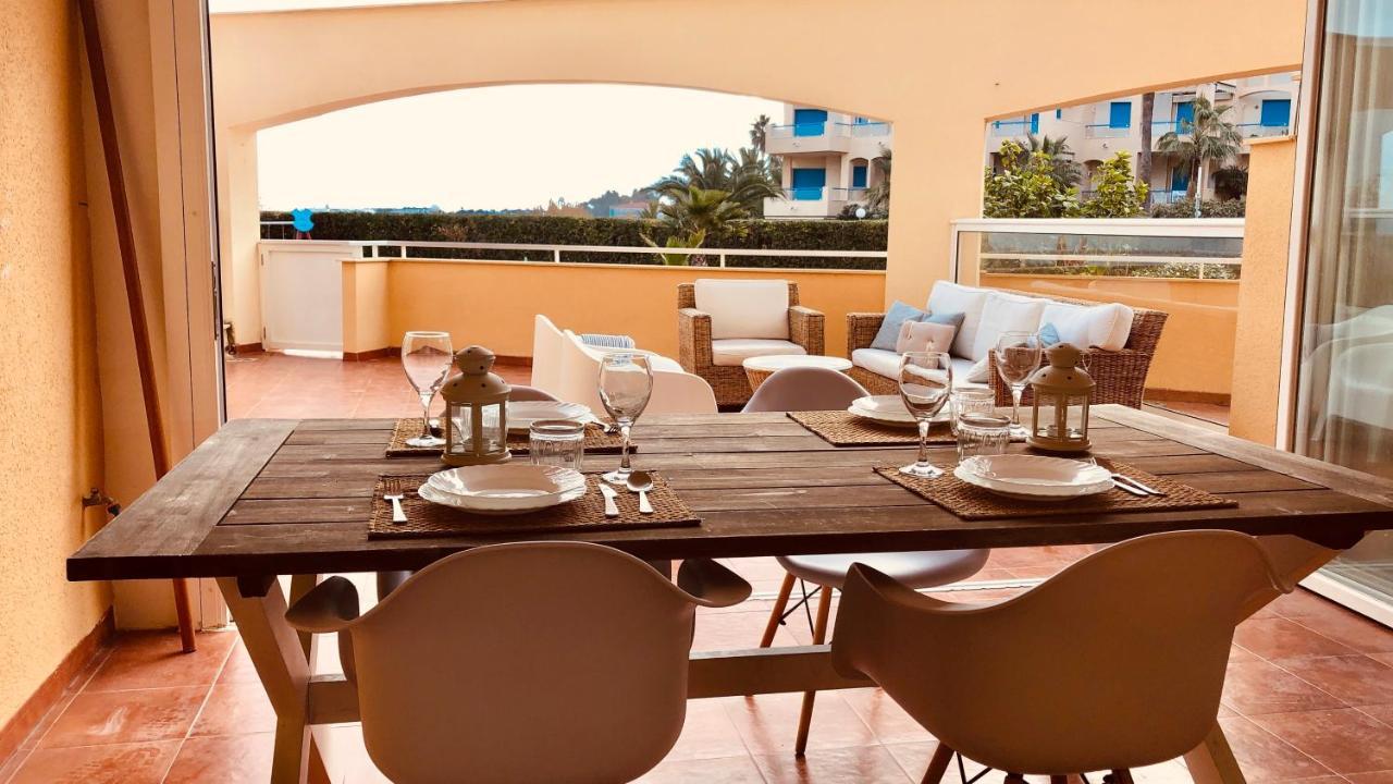 Denia. Bajo En Primera Linea Apartment Denia