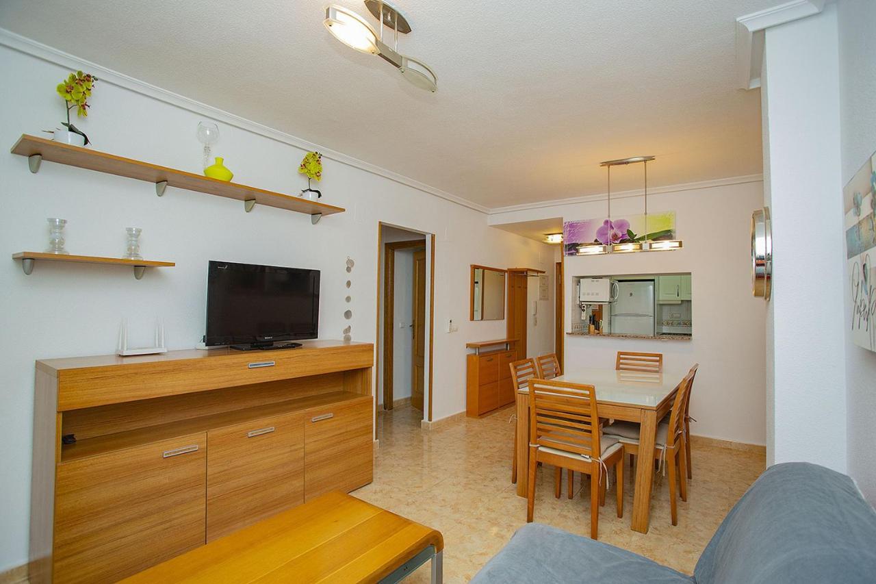 025 Helena Nice Terrace - Alicante Holiday Apartment *