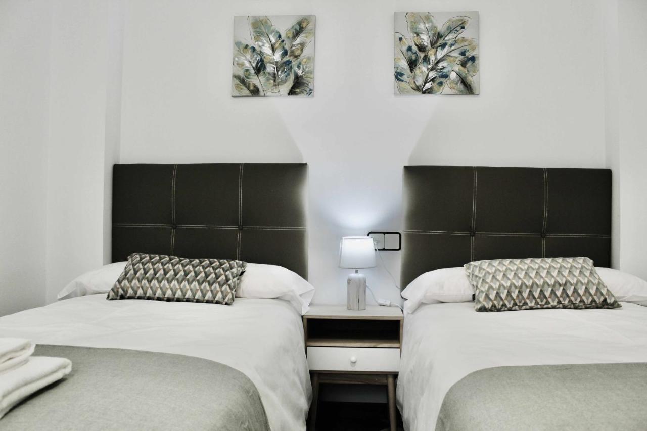Apartamento De 3 Dorm En Pleno Centro De Nerja