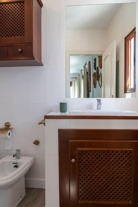 Mezquita Con Parking Gratuito Apartment