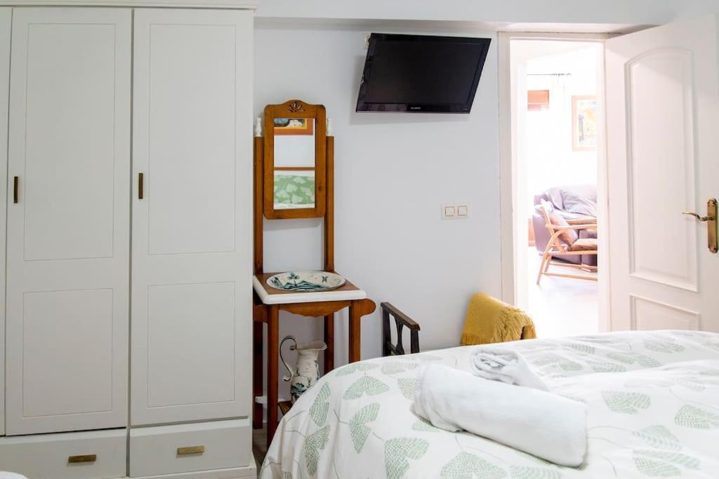 Mezquita Con Parking Gratuito Apartment *