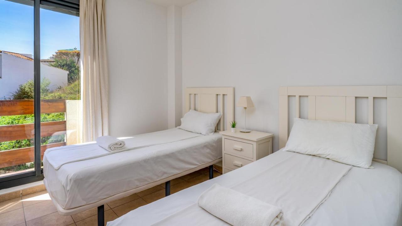 Apartment Sea Sun In By Costarentals - Ref 204