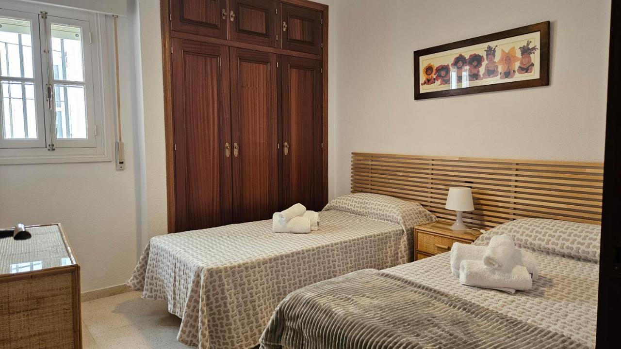 Casa Blanca-parking Gratis Apartamento