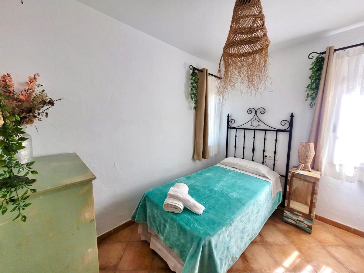 Сasa de vacaciones Gatu Lurberri Piscina Privada, 4 Dormitorios, 2 Baños, Parking , Jardín Y Barbacoa Chiclana de la Frontera
