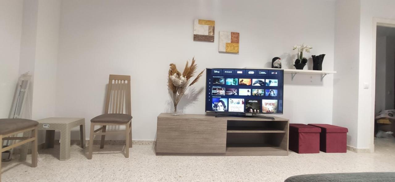 Jt Chiclana, ,parking, Aire, Wifi, Tv, Terraza