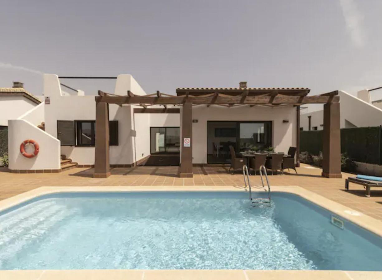 Lightbooking Pueblo Majorero Piscina Climatizada Villa