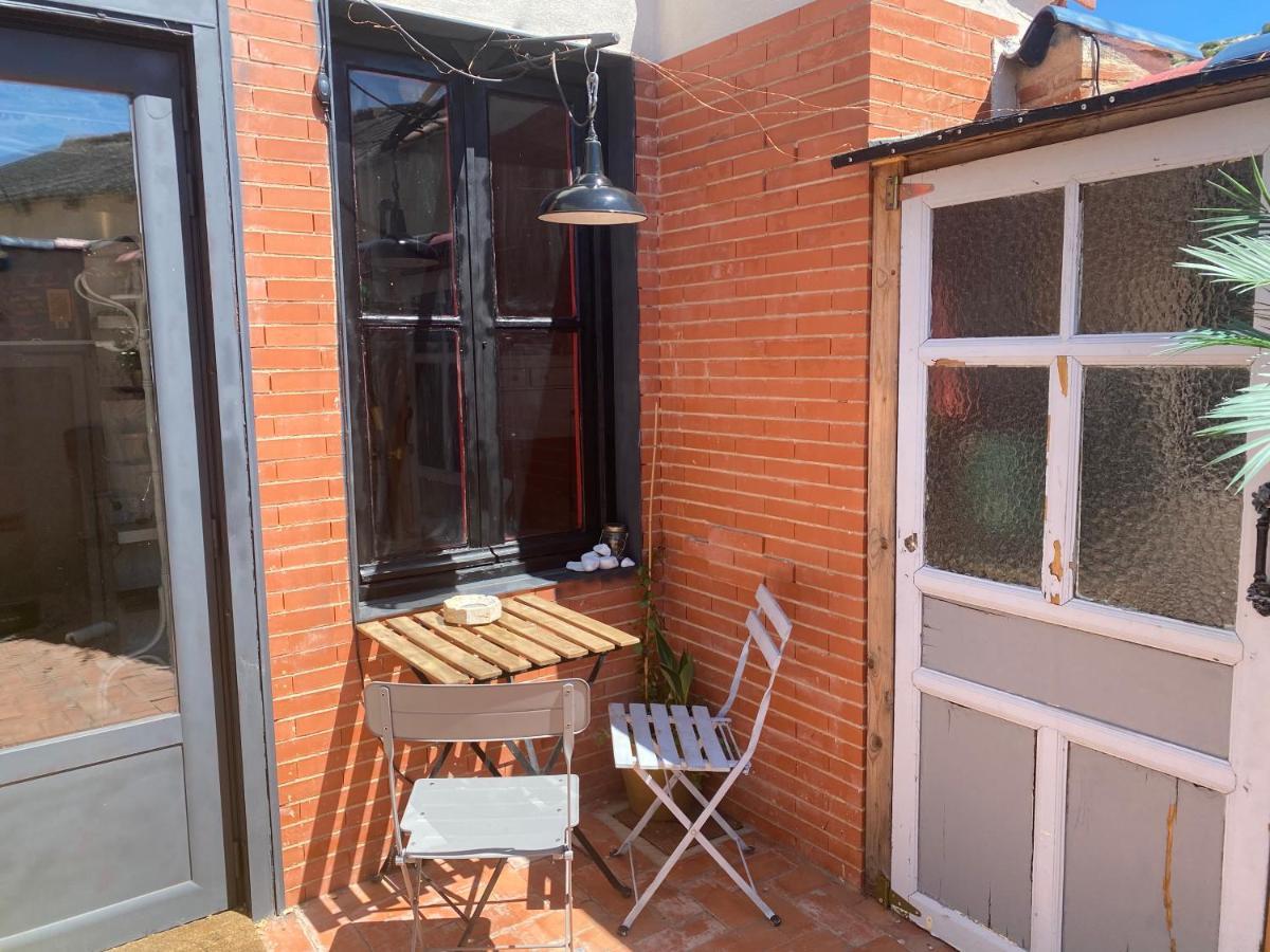 Alfoz, -tiny House- Con Patio Privado Y Barbacoa Сasa de vacaciones *