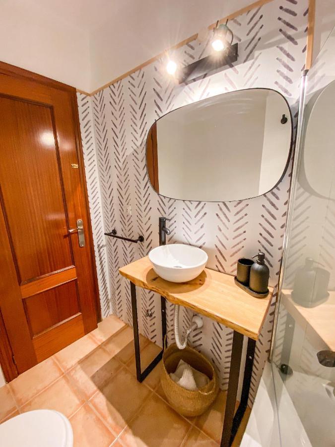 Apartamento En Pleno Centro De + Wifi Apartment *