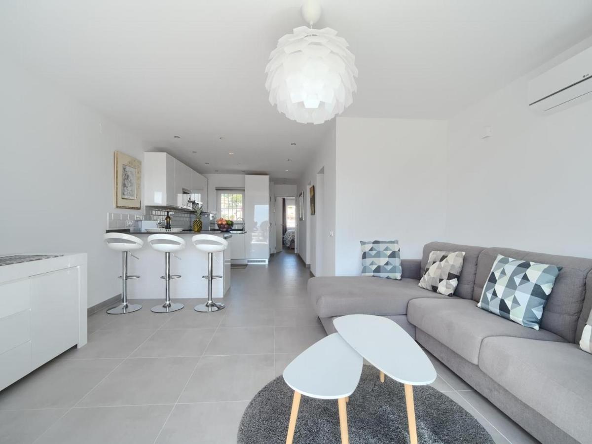 Pueblo Bahia 14, Spacious, Modern , Peaceful 2 Bedrooms Apartamento